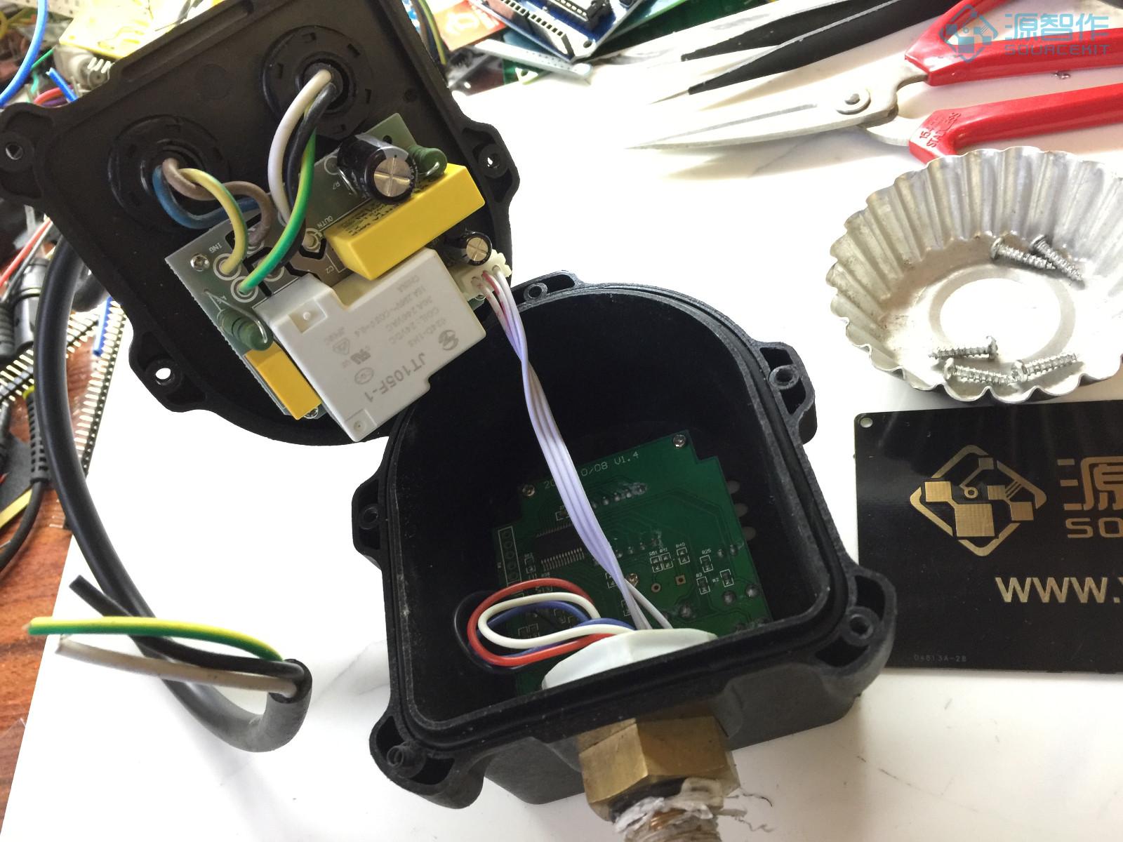 拆解数显压力开关水泵自动开关智能水泵压力控制器图文